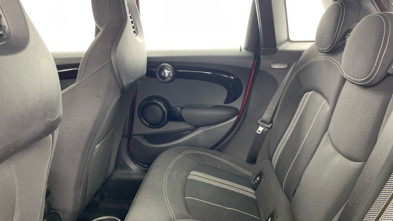 MINI Hatchback 2.0 Cooper S Sport II 5dr Auto [Comfort/Nav Pack] Petrol Hatchback